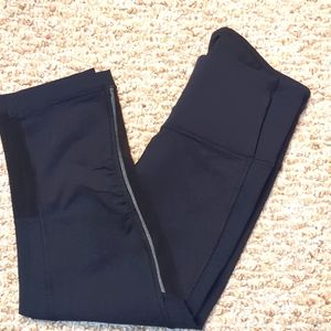 Lululemon Navy crop leggings size 4